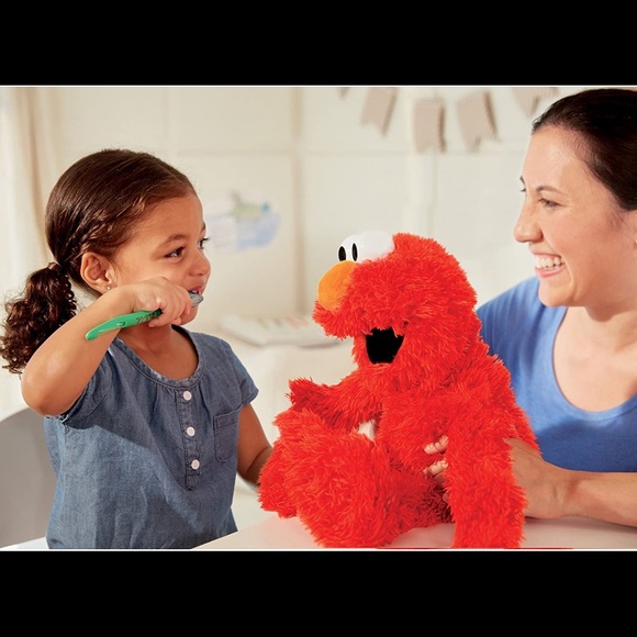 Love 2 Learn Elmo Interactive Talkin Bluetooth Toy - Picture 4 of 10